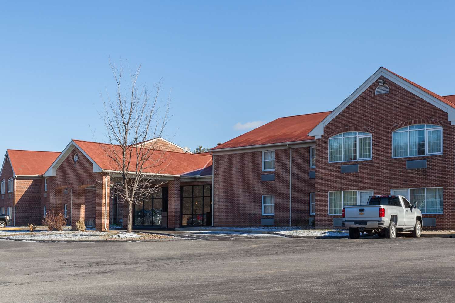 Days Inn & Suites By Wyndham Lancaster Amish Country Mountville Exterior foto